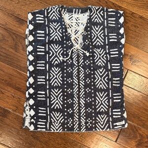 Sand Cloud Poncho Black and White Patterned - OSFM